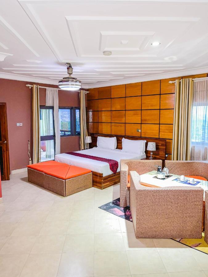 Triple Hill Hotel Weija 外观 照片