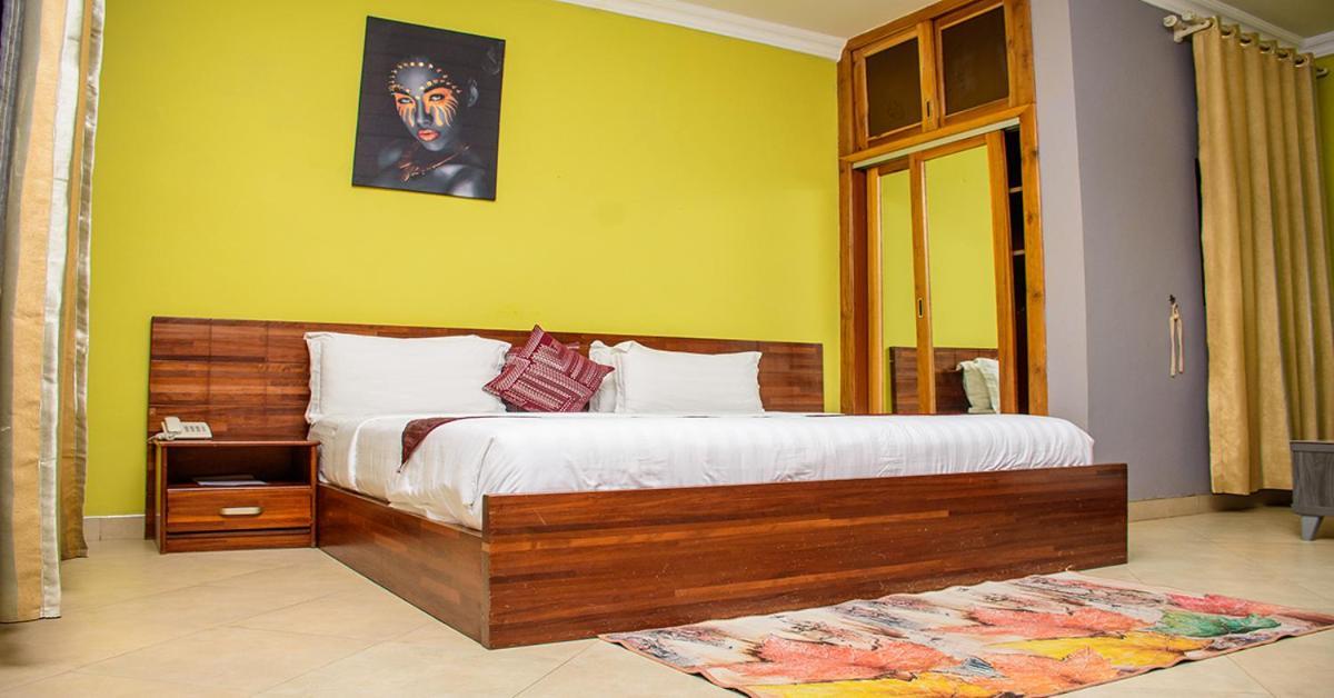 Triple Hill Hotel Weija 外观 照片