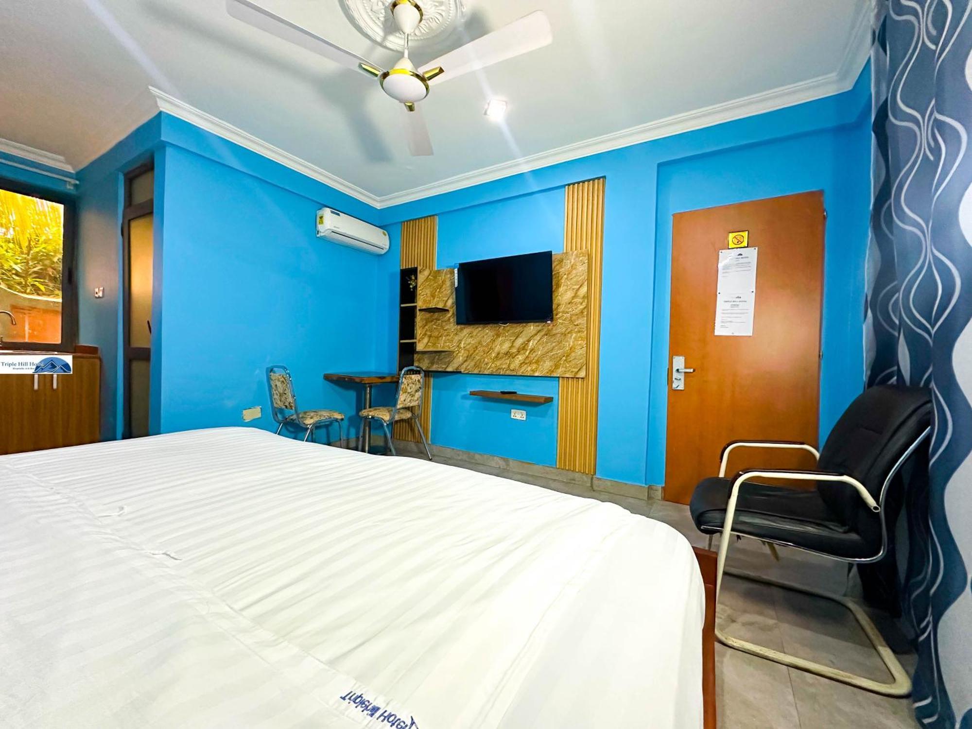 Triple Hill Hotel Weija 外观 照片